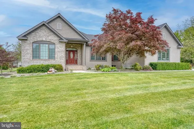 56 Coventry Ct, Dover