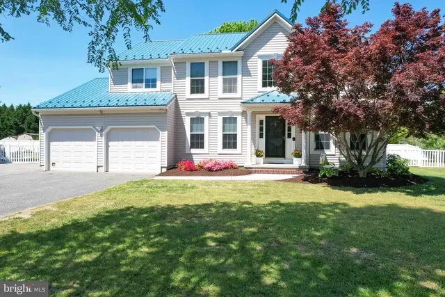 10 Marigold Ln, Greenwood