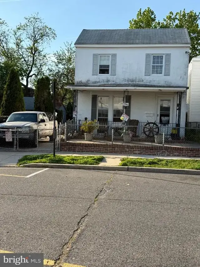 4 W 9th St, Marcus Hook