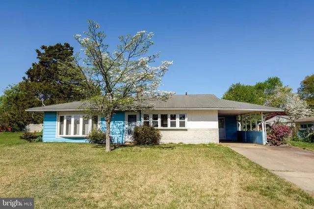 29 Mercer Dr, Newark