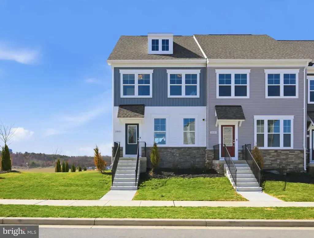 2033 Twisted Oak Place, HANOVER