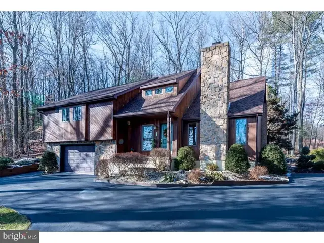 31 Harvey Dr, Pine Grove