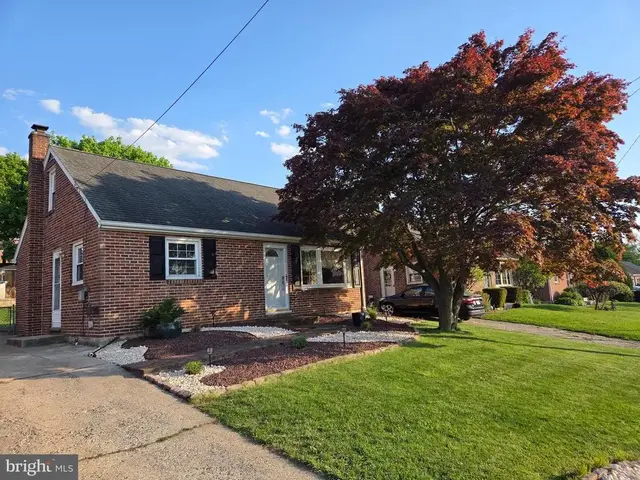 128 Rockwood Ave, York