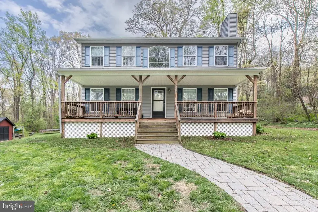 1070 State Rd, COOPERSBURG