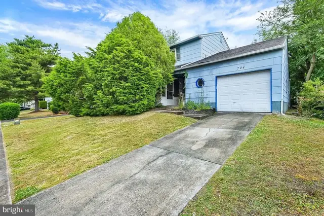 724 Miller Dr, Dover