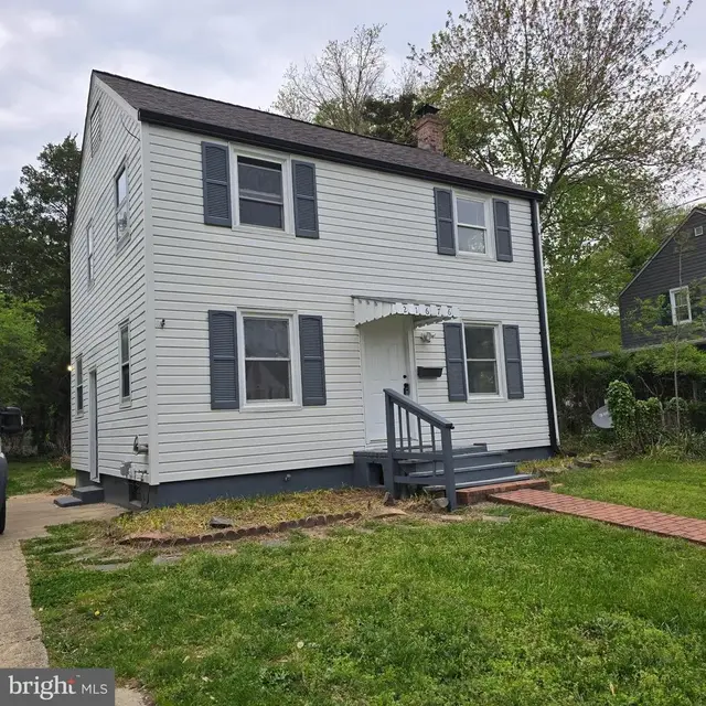 21676 N Essex Dr, Lexington Park
