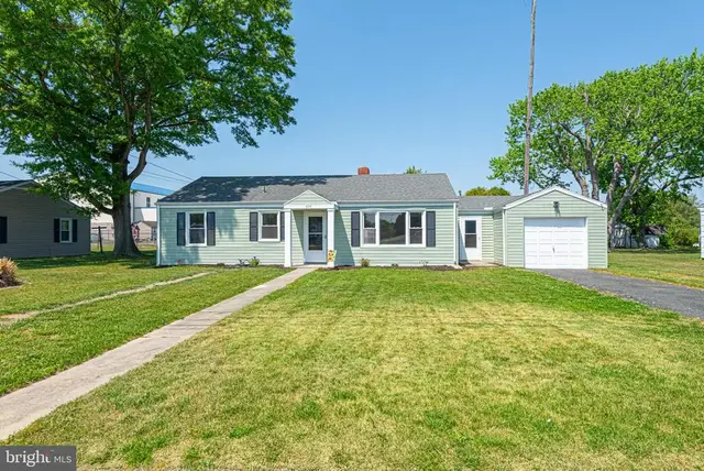 205 N Hantwerker Dr, Delmar