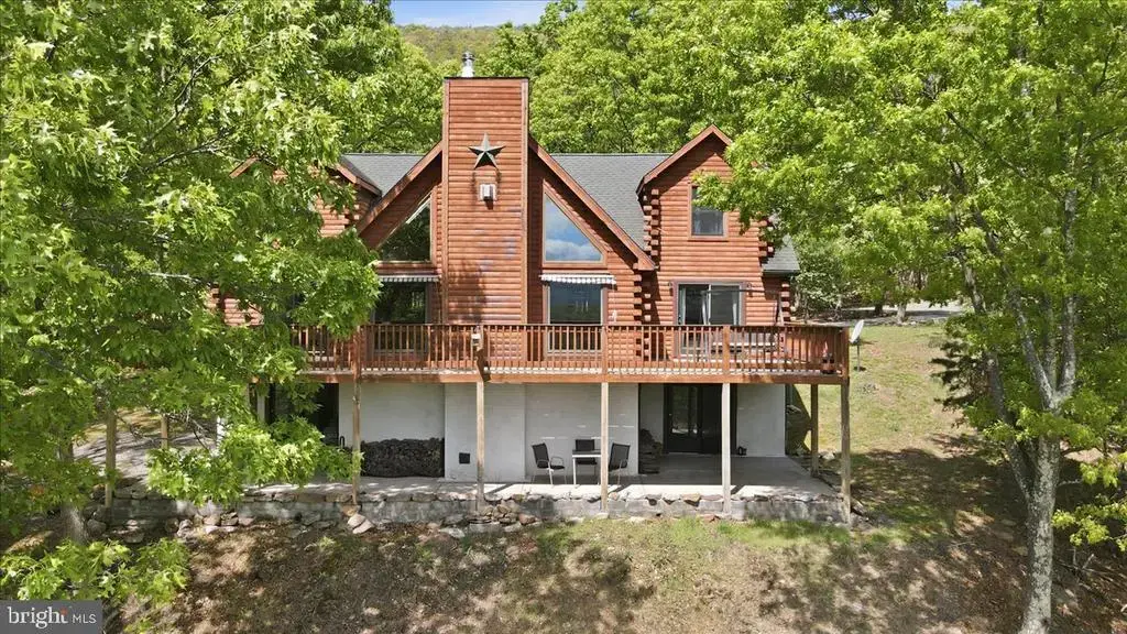 1052 Parkside Dr, BERKELEY SPRINGS