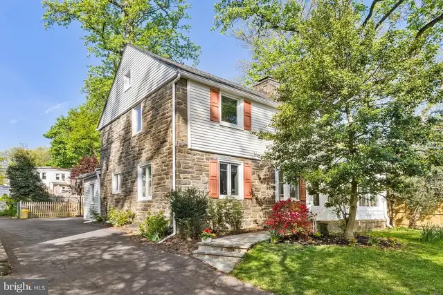 516 Berkley Rd, Narberth