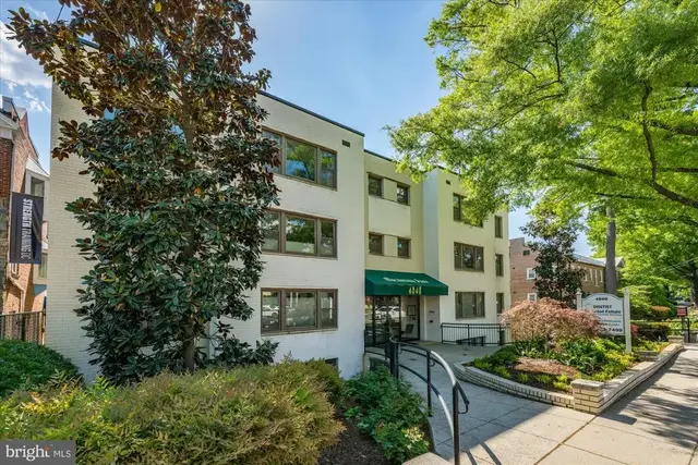 4840 Macarthur Blvd Nw #402, Washington