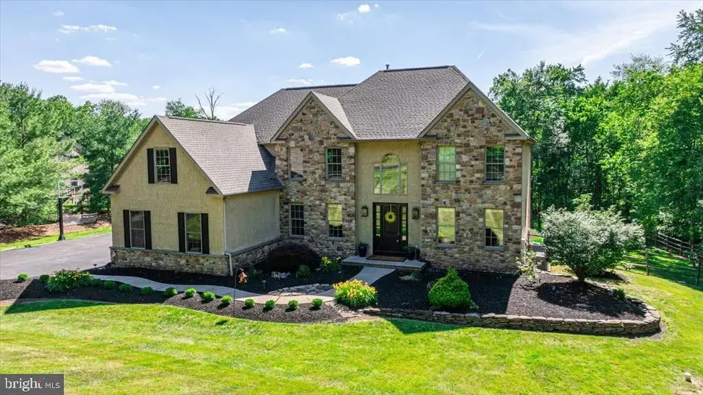 104 Pickwick Dr, DOYLESTOWN