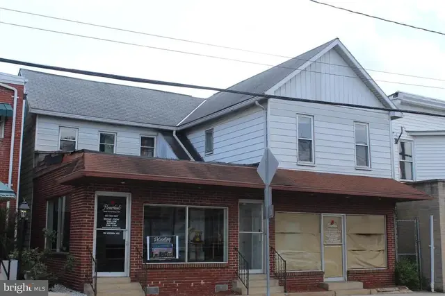 110 Virginia Ave, Cumberland
