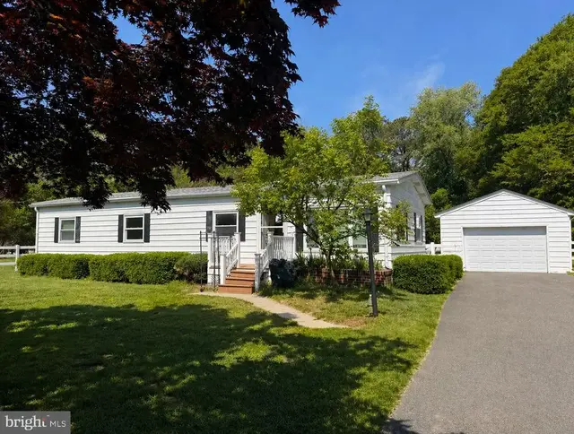607 Meadow Brook Ln, Milford
