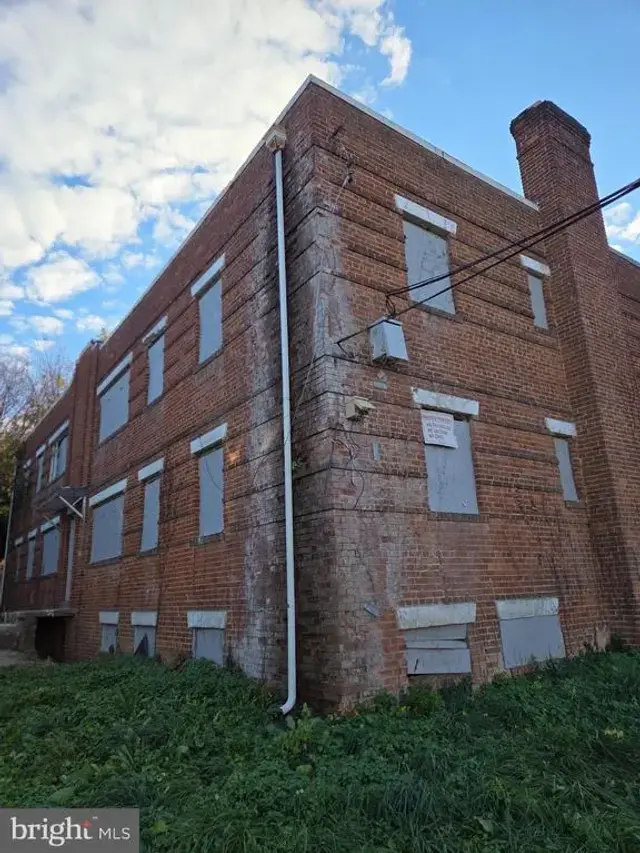 4639 Hillside Rd Se, Washington