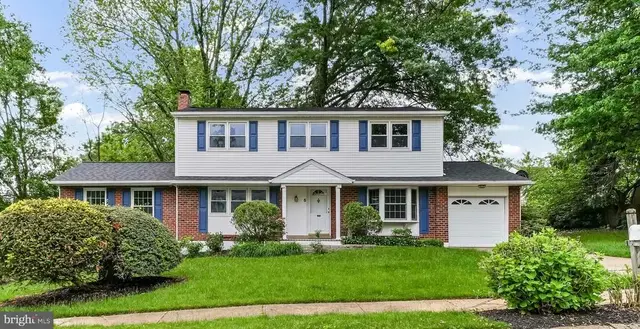 5 Crown Ct, Wilmington