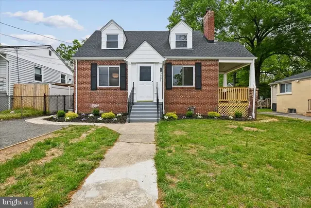 5007 53rd Pl, Hyattsville