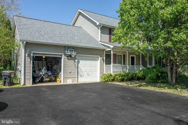 112 Lently Farm Ln, Centreville