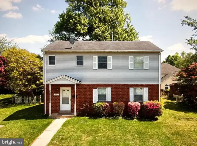 2033 Maynard Dr, Falls Church