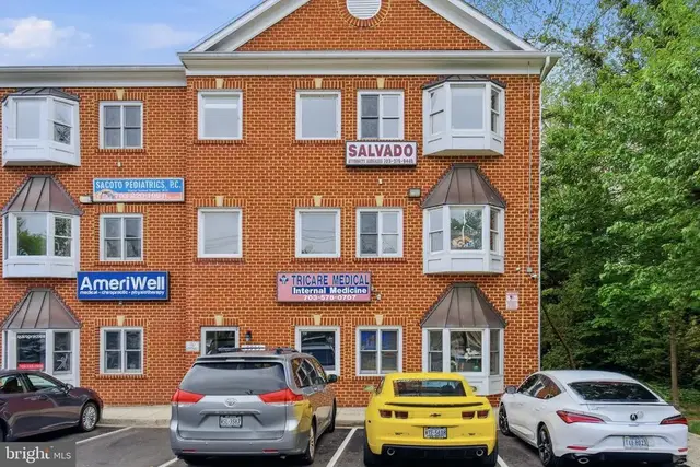 5985 Columbia Pike #5985 302, Falls Church