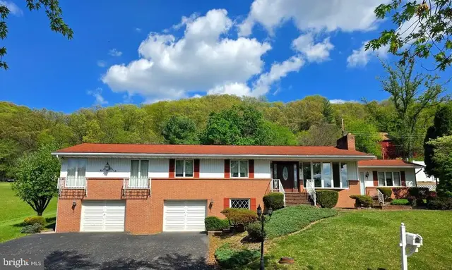 13710 Cardinal Dr Se, Cumberland