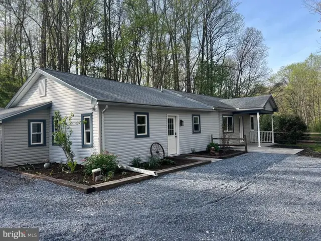 142 River Rd, Pequea