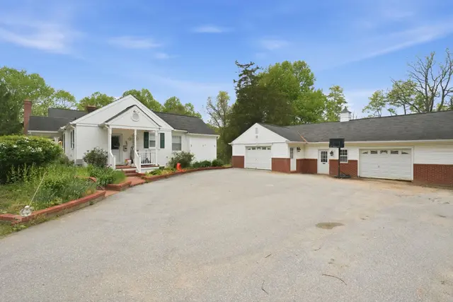 2400 Liberty Rd, Eldersburg