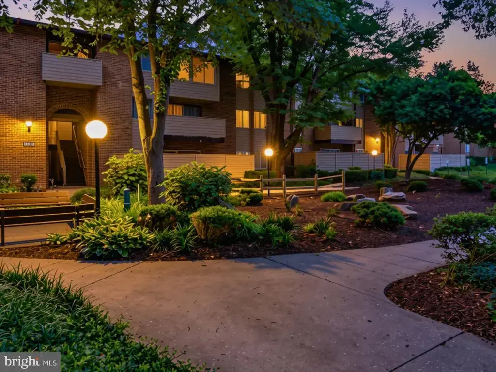 19443 Brassie Pl #304, MONTGOMERY VILLAGE