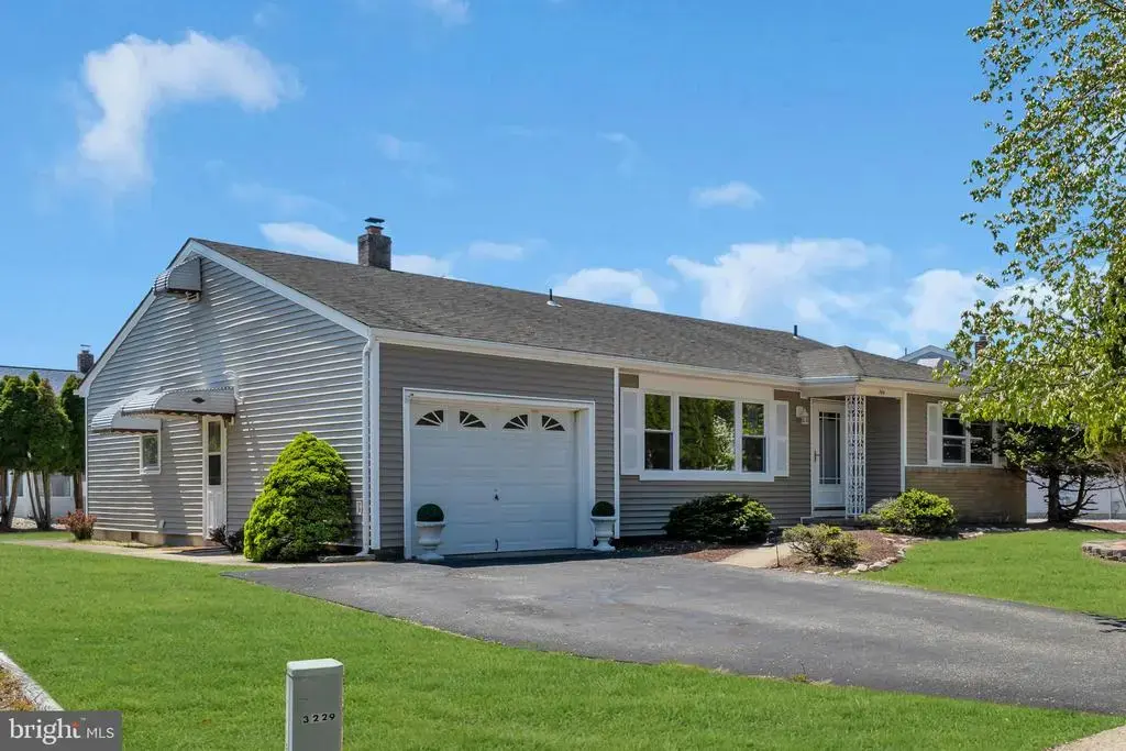 50 Oakfield Rd, TOMS RIVER