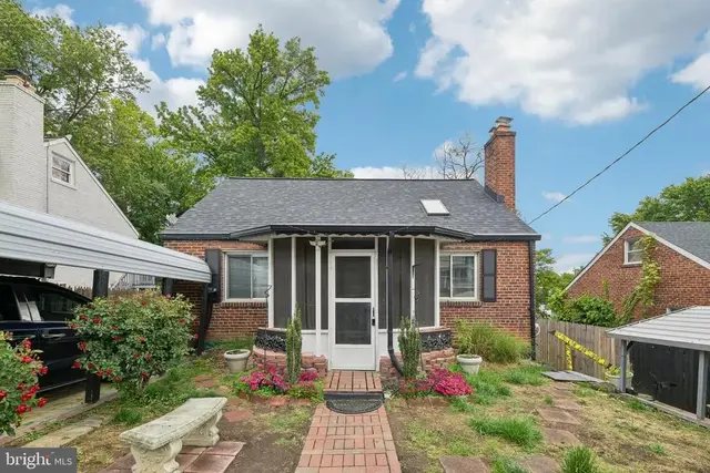 6402 Kilmer St, Landover