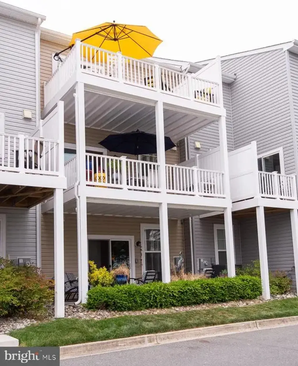 416 S Seaway Ct #142, CAMBRIDGE