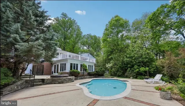 10410 Gary Rd, Potomac