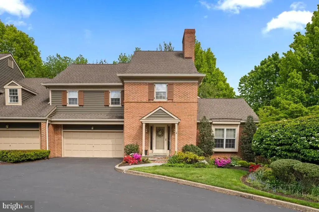 16 Blakemore Ct, DOYLESTOWN