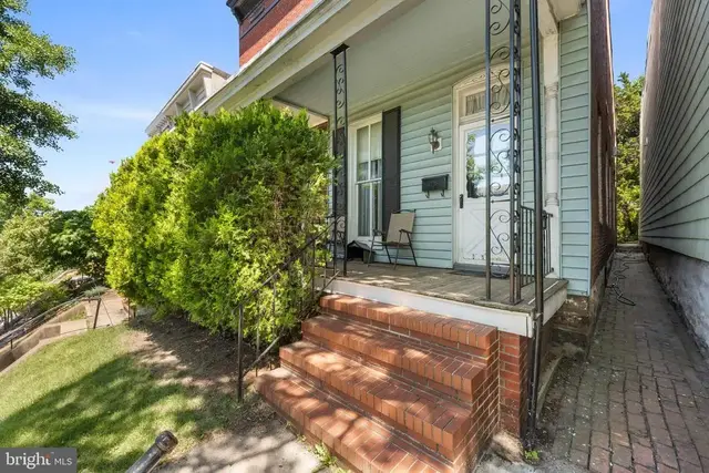 1016 W 38th St, Baltimore