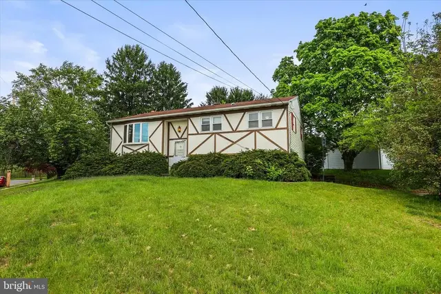 42 Mulberry Ct, Dover