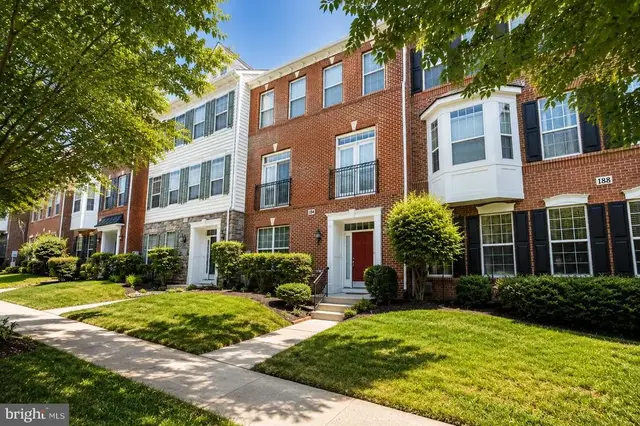 184 Autumn View Dr, Gaithersburg
