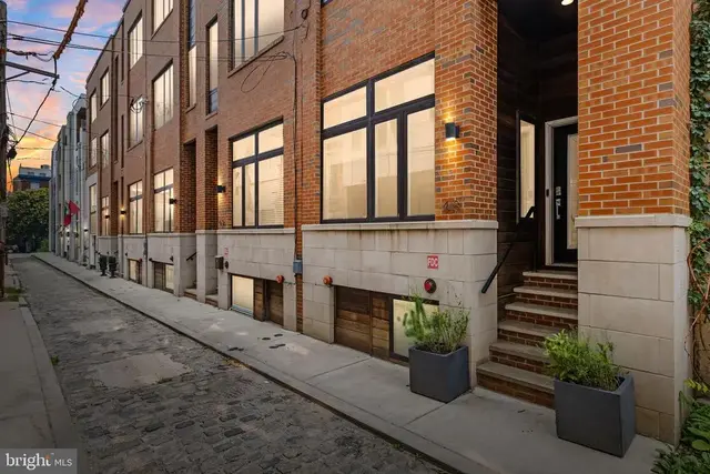 418 Wallace St, Philadelphia