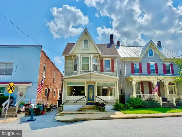12 W Main St, New Freedom