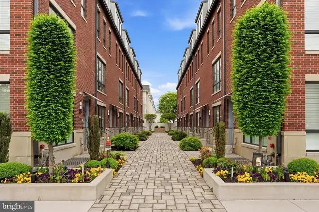 2010 Renaissance #lot 6, Philadelphia