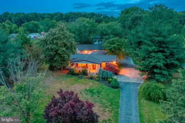 1077 Dinahs Corner Rd, Dover