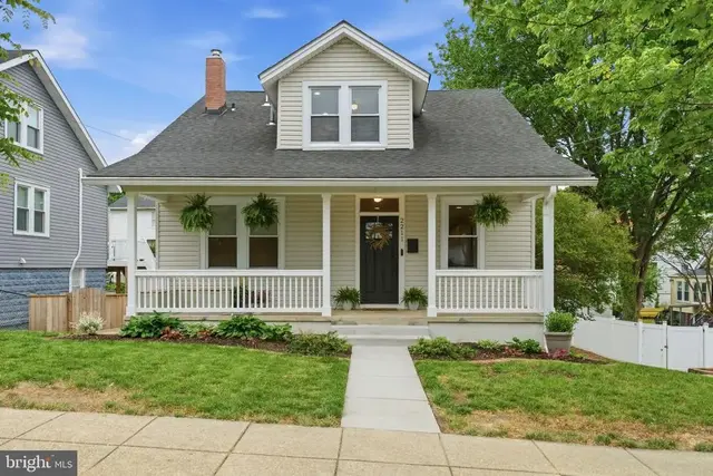 2211 R St Se, Washington