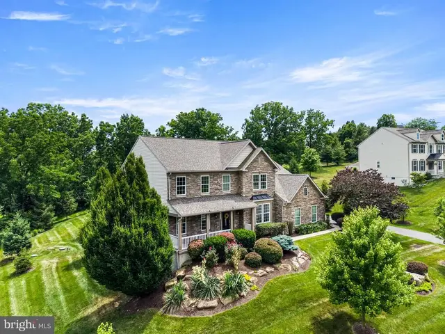 45 Butterworth Ct, Downingtown