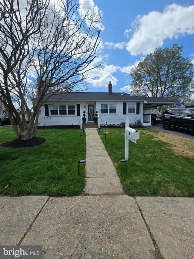 3 Granville Ln, Newark