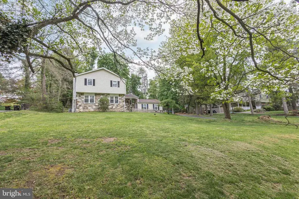 71 Oak Dr, DOYLESTOWN