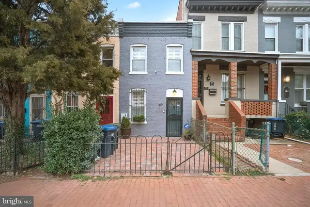 619 11th St Ne, Washington
