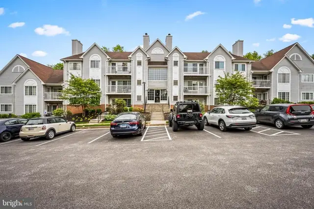 9 Tintern Ct #304, Lutherville Timonium