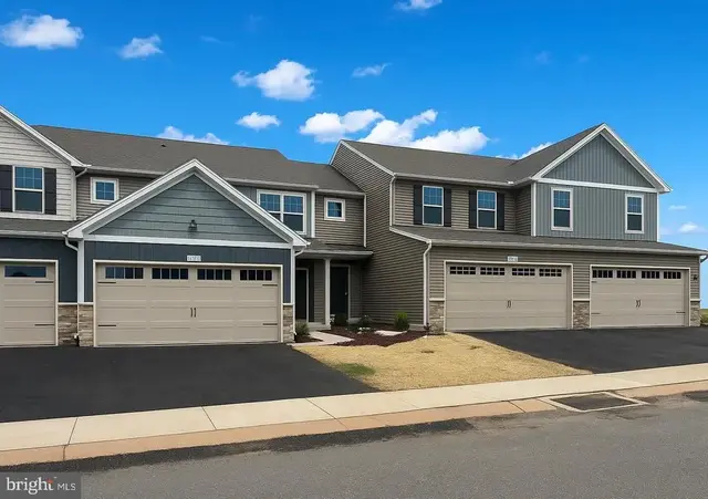 7272 White Oak Blvd, Harrisburg