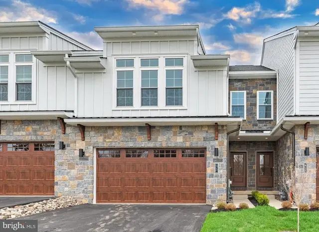 734 Emory Ct., Horsham