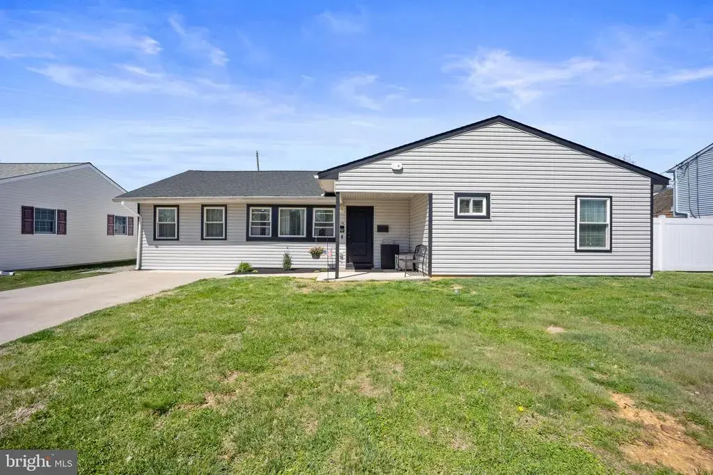 837 Fairfield Rd, FAIRLESS HILLS