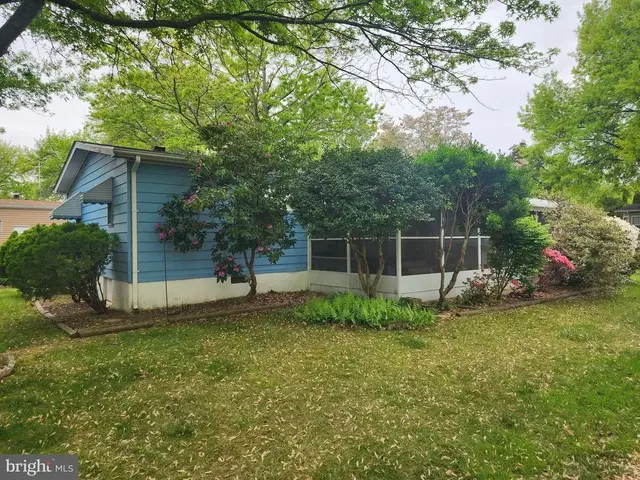 313 Jean Bradley Cir #326, Frederica