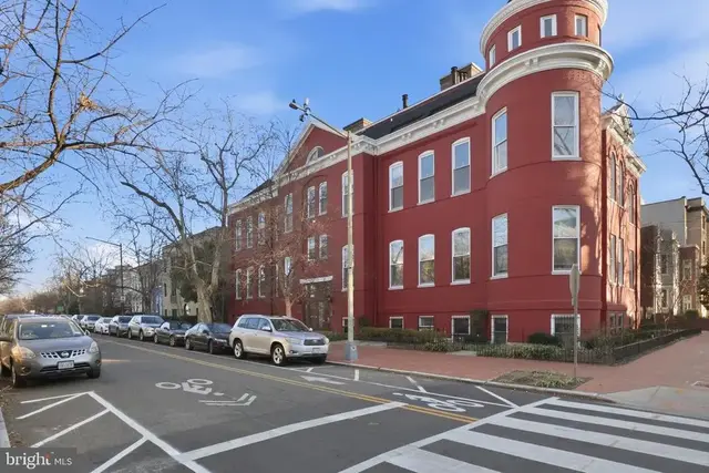 301 G St Ne #32, Washington